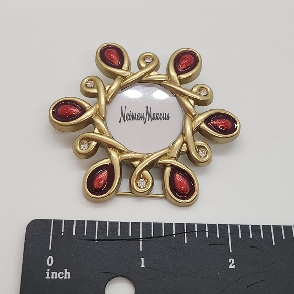 Jay Strongwater Rhinestone Clip On Brooch Photo Frame Neiman Marcus Gold Tone - Picture 4 of 4